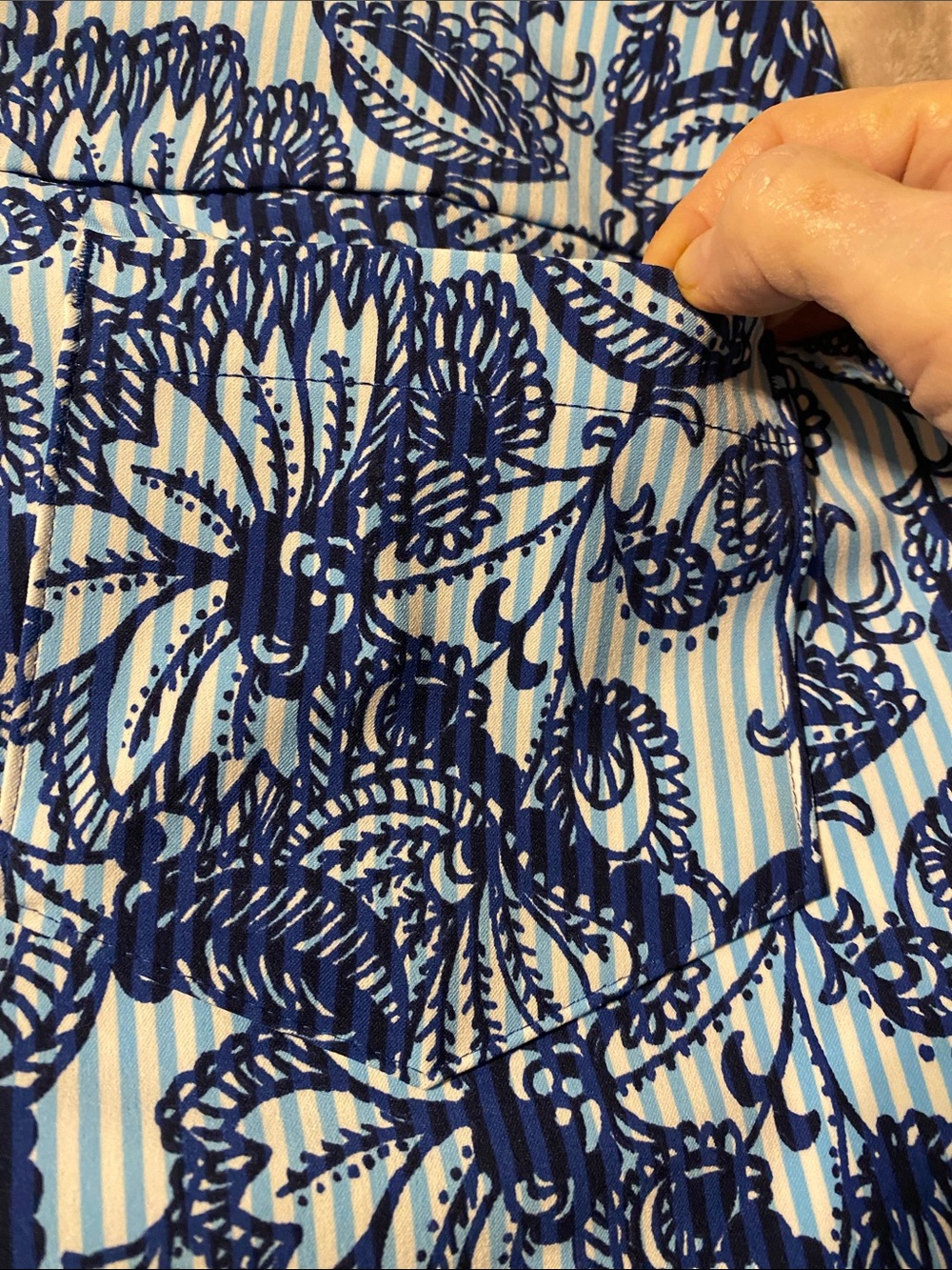 Lilly Pulitzer Luxletic Navy/Light Blue Floral Stripe Corso Performance Pants 12 - Picture 4 of 8